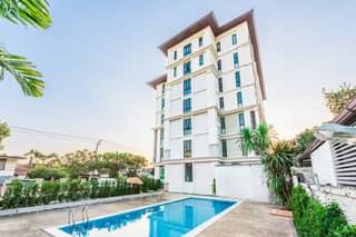 พื้นที่จอดรถและทางเข้าโรงแรม - Zayn Hotel บางนา