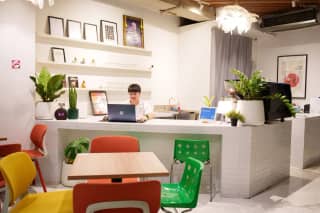 บรรยากาศรูฟท็อป - Zayn Hotel พร้อมพงษ์