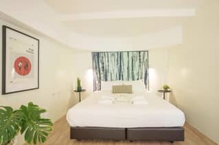 เตียงคิง 2 เตียง Suite Room - Zayn Hotel พร้อมพงษ์