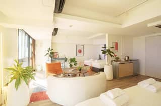 มินิบาร์ Suite Room - Zayn Hotel พร้อมพงษ์