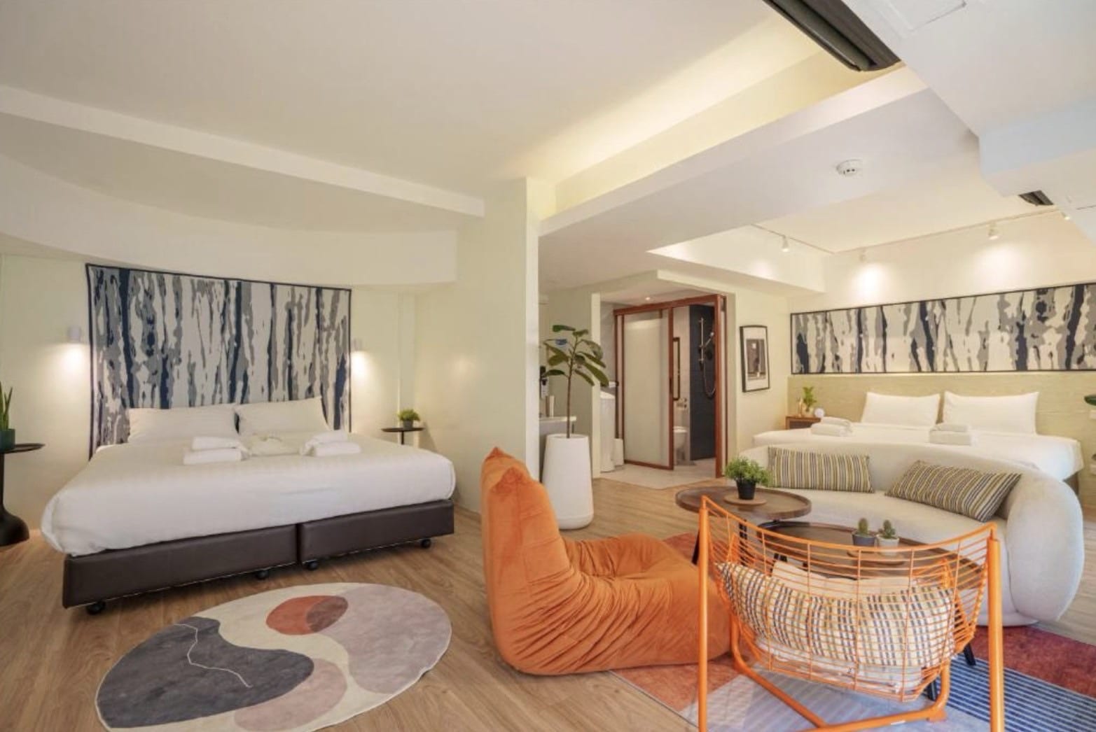 บรรยากาศภายในห้อง Suite - Zayn Hotel พร้อมพงษ์
